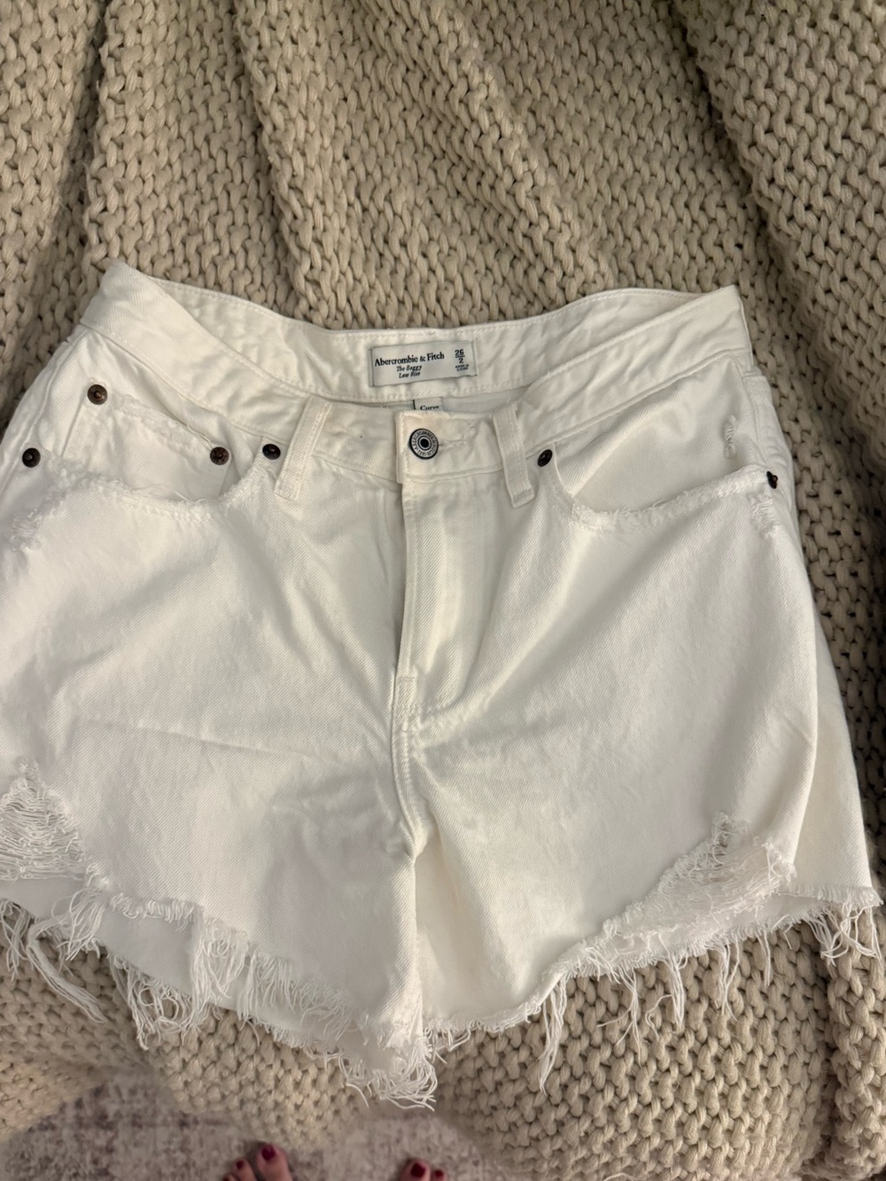 Abercrombie & Fitch baggy low rise white denim Shorts 26 curve love